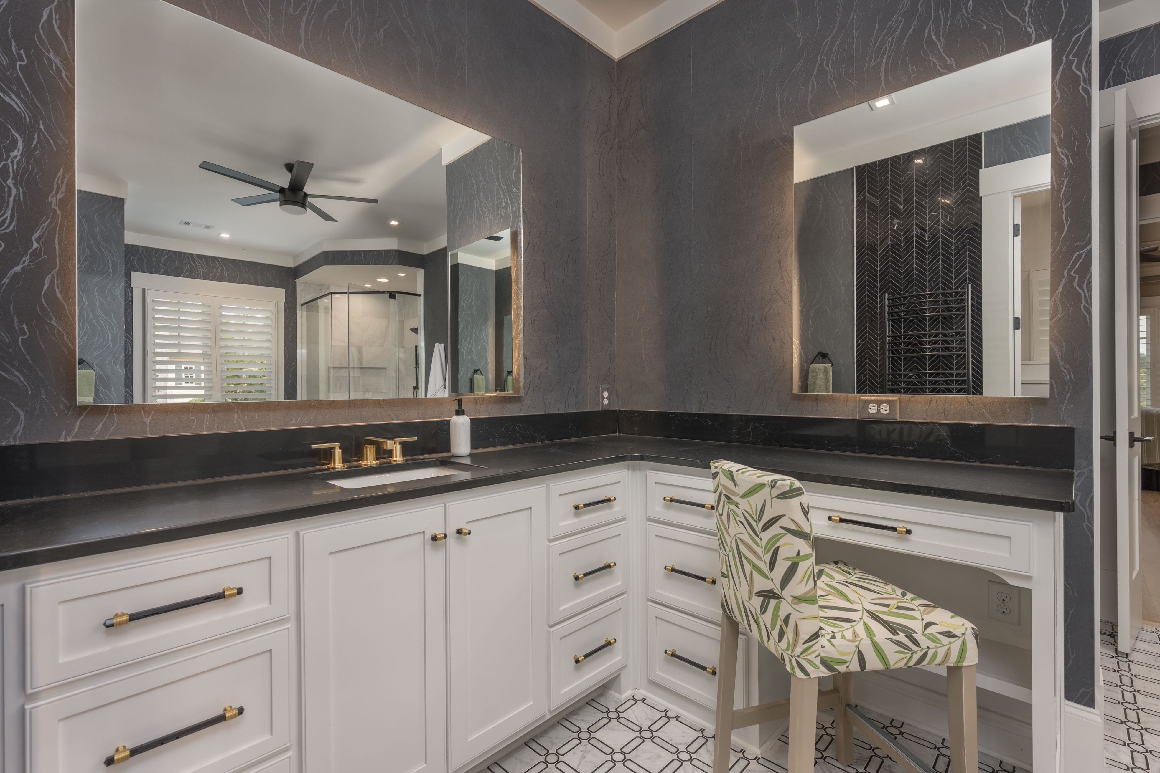 2661 Parrott's Pointe Road image 32